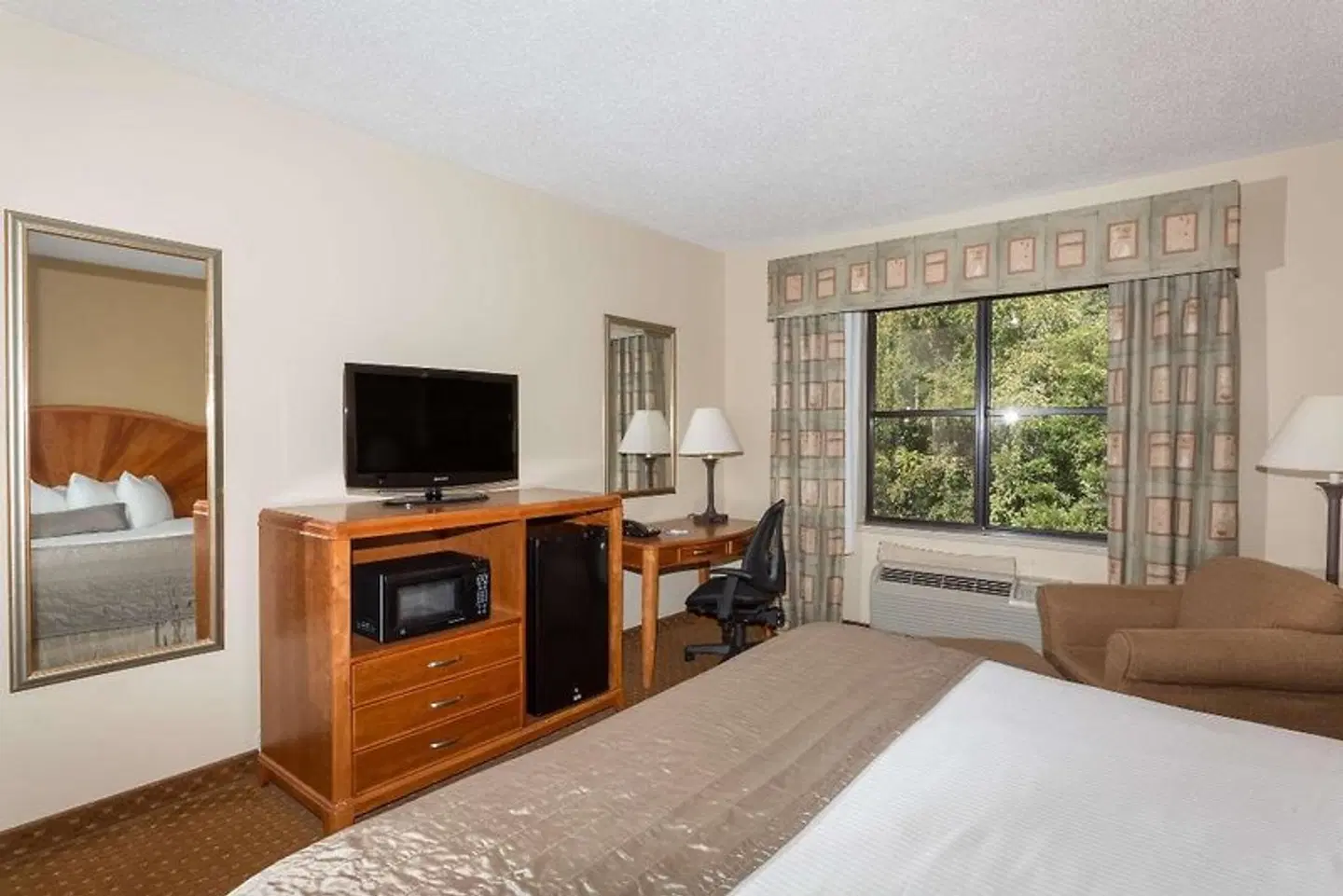 Baymont by Wyndham Asheville/Biltmore Village ROOM_EXAMPLE