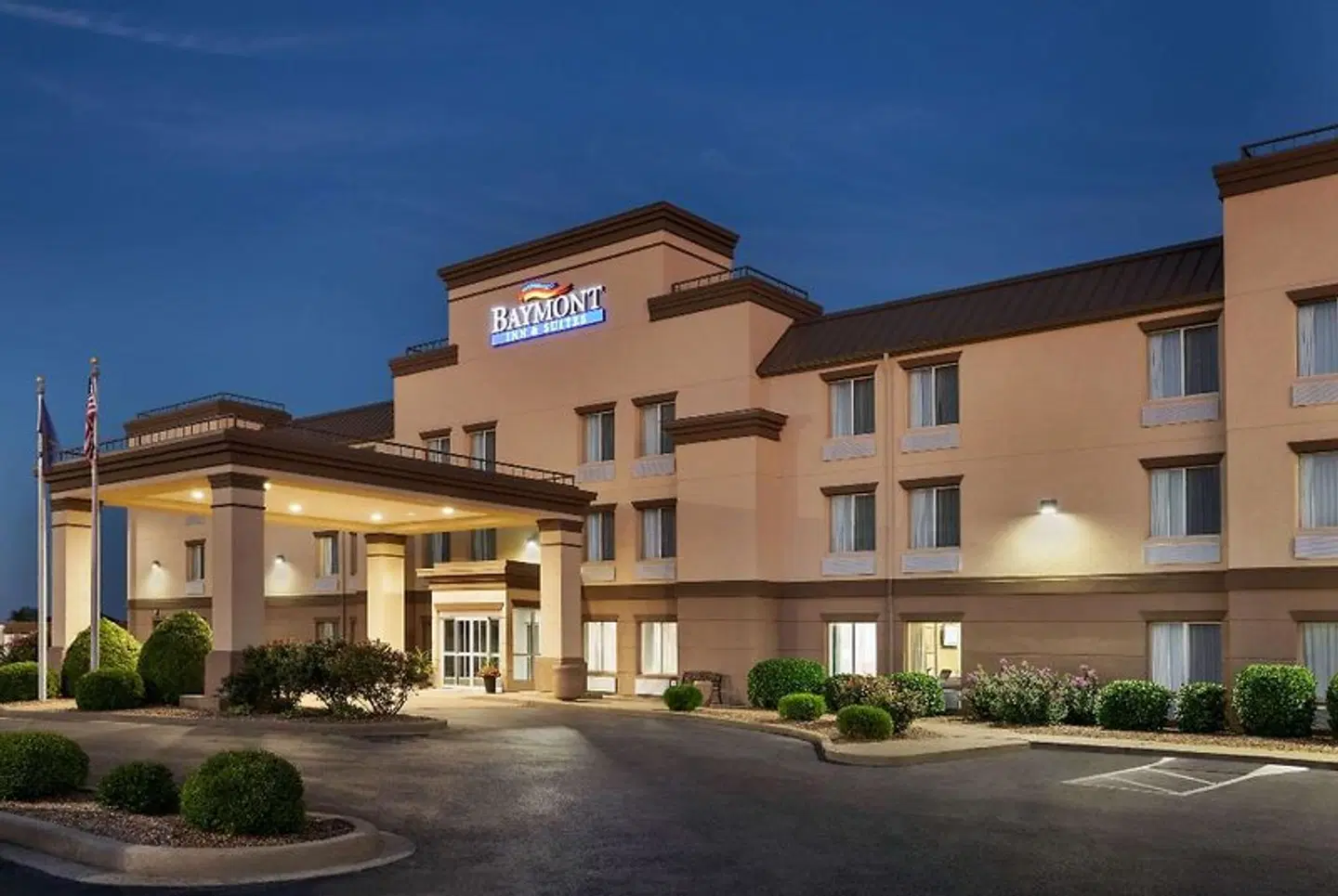 Baymont by Wyndham Evansville East EXTERIOR