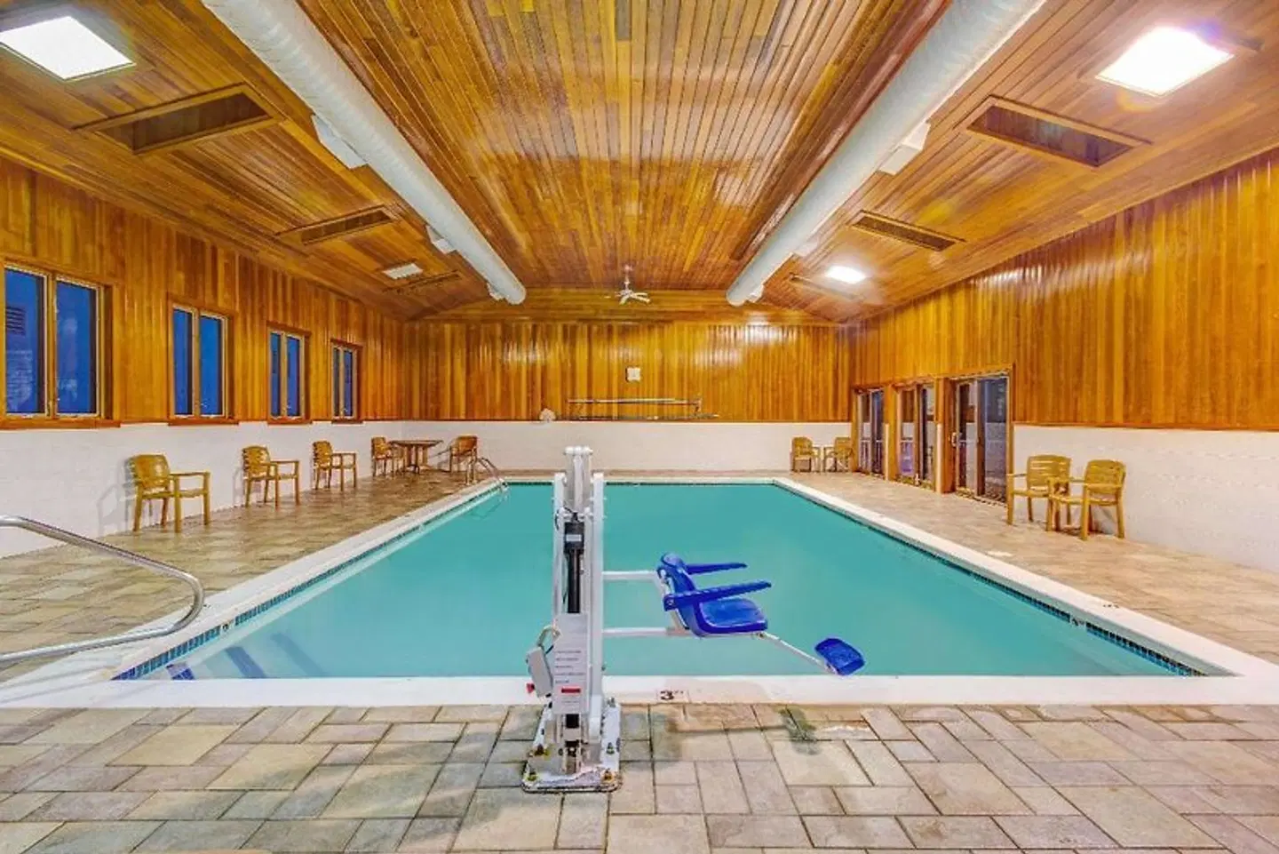 Days Hotel & Conference Center Methuen Hallenbad