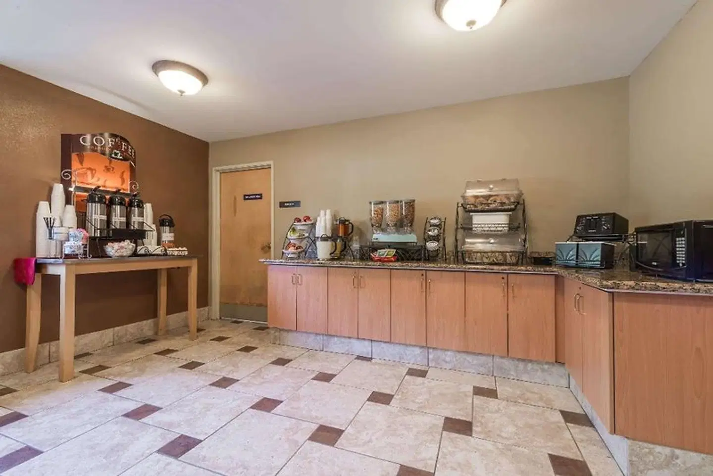 Microtel Inn & Suites by Wyndham West Chester LOUNGE_LOBBY