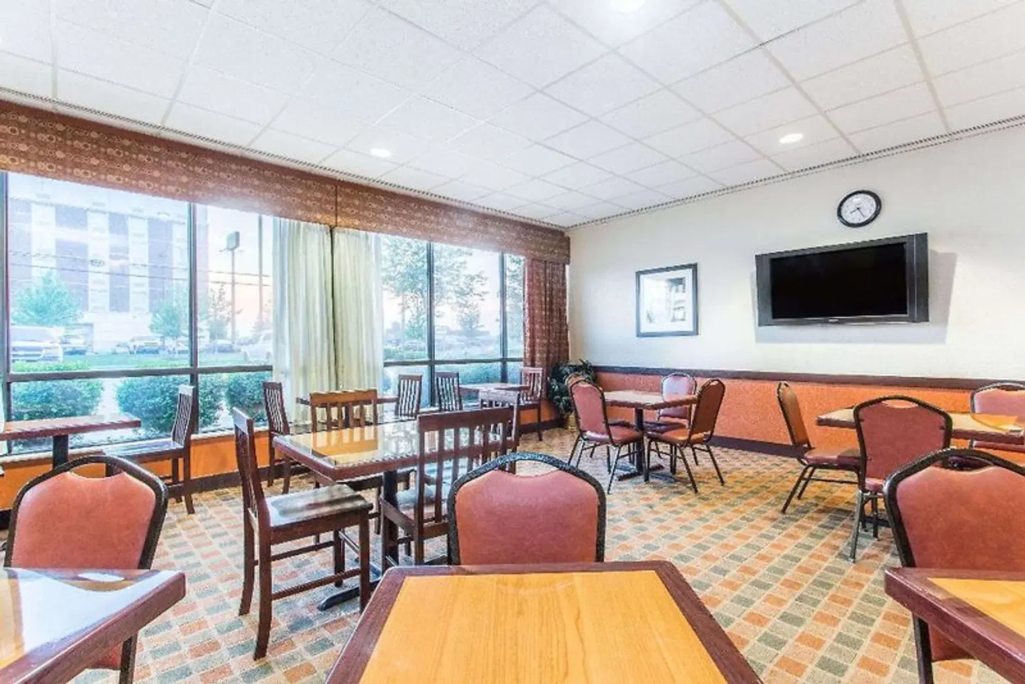 Baymont by Wyndham Cincinnati Restaurant