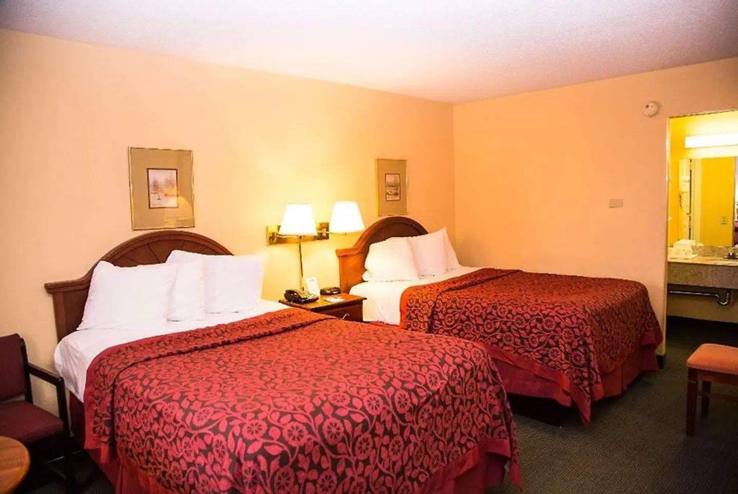 Days Inn by Wyndham Alexandria South ROOM_EXAMPLE