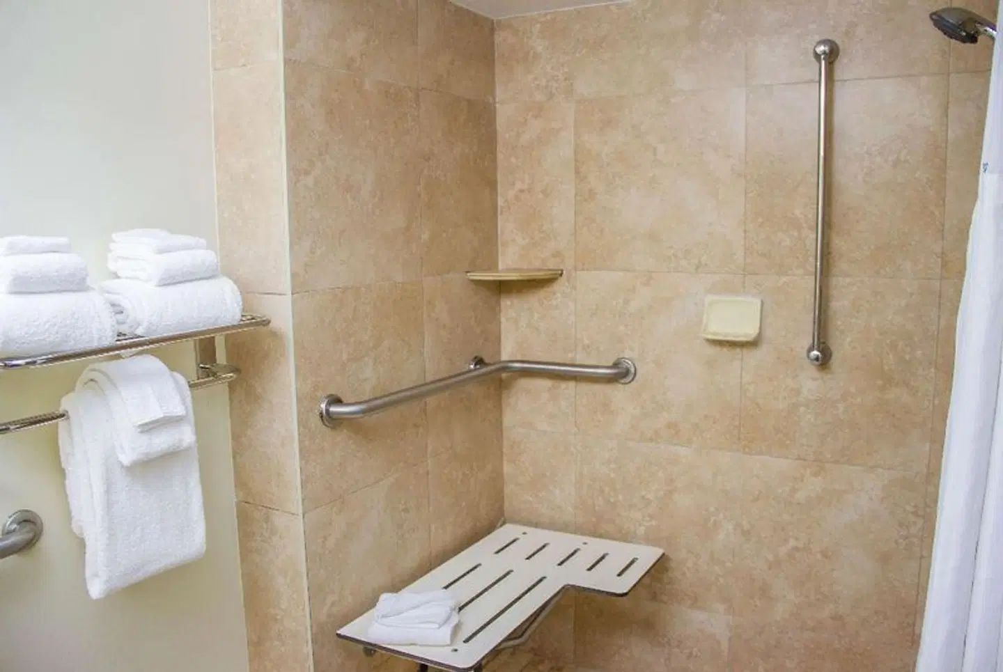 Wyndham Garden Fort Walton Beach Destin Badezimmer