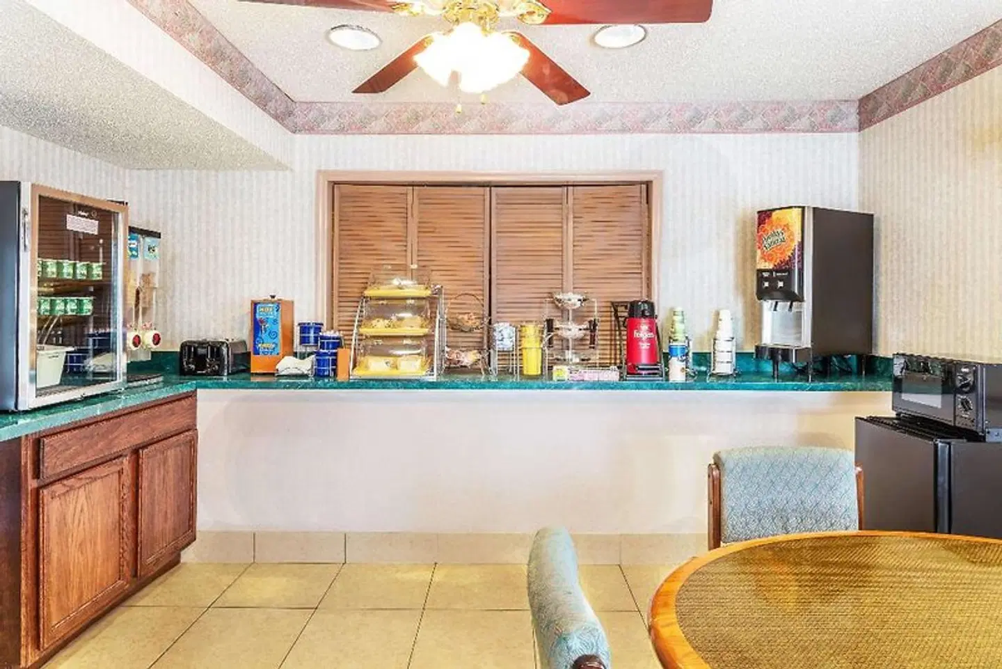 Days Inn by Wyndham Panama City/Callaway Bar