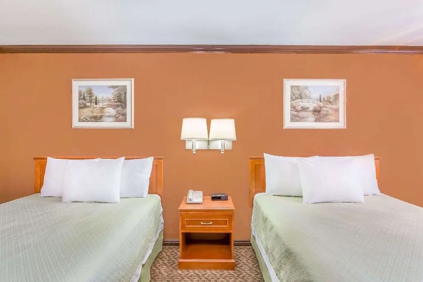 Days Inn by Wyndham Bishop ROOM_EXAMPLE