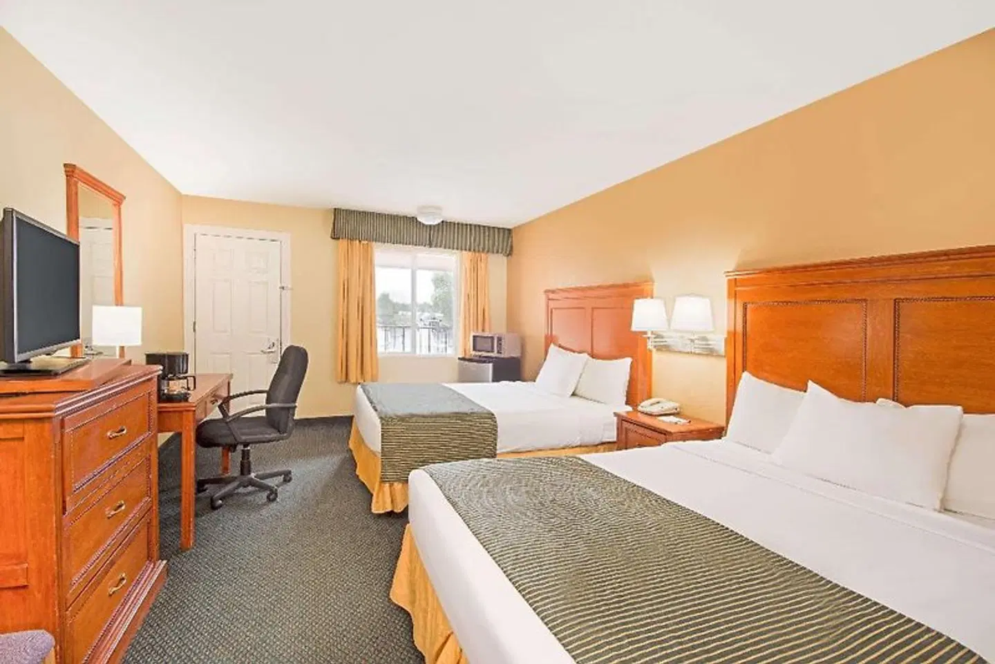Ramada Inn Flagstaff East ROOM_EXAMPLE