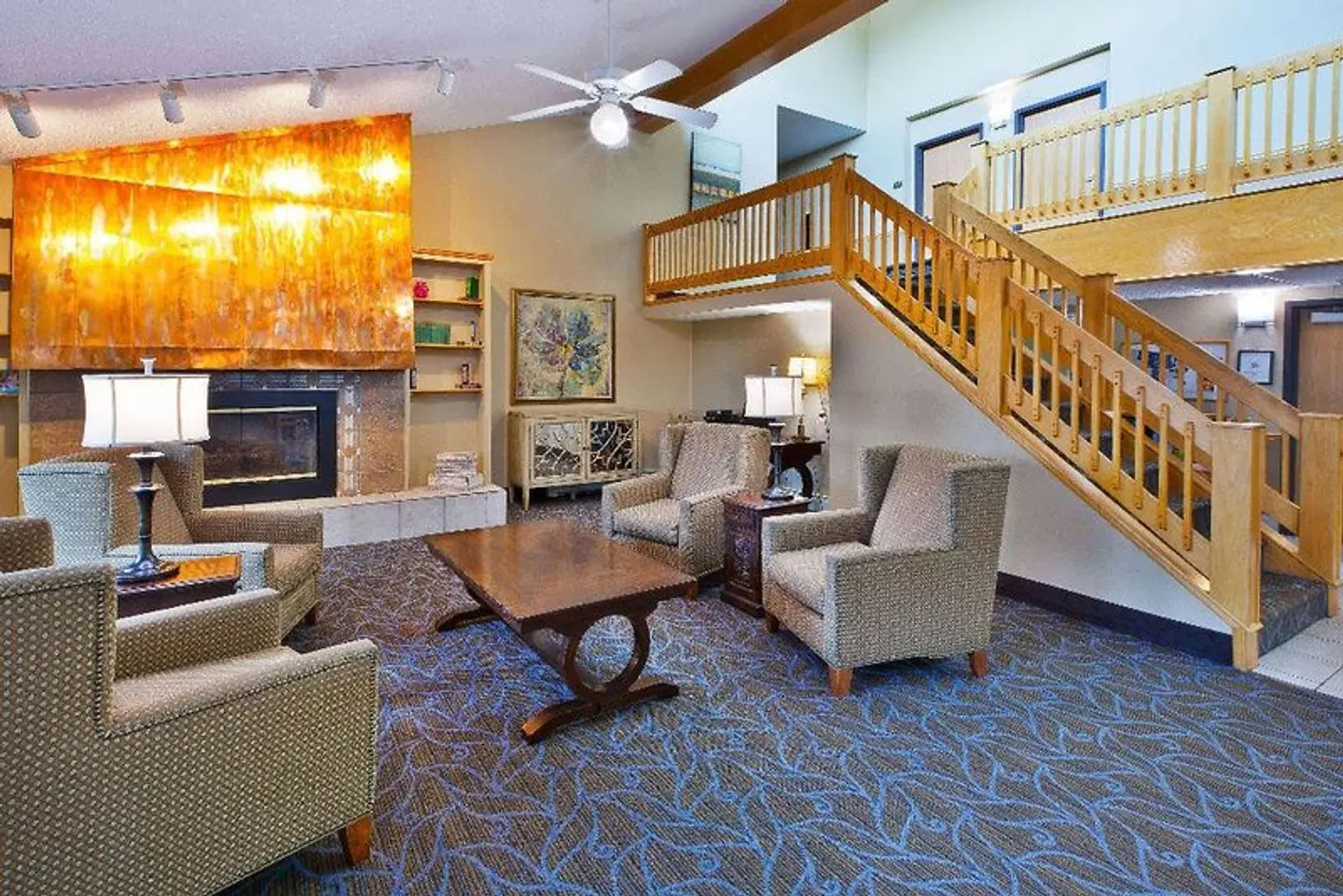 AmericInn by Wyndham Bay City LOUNGE_LOBBY