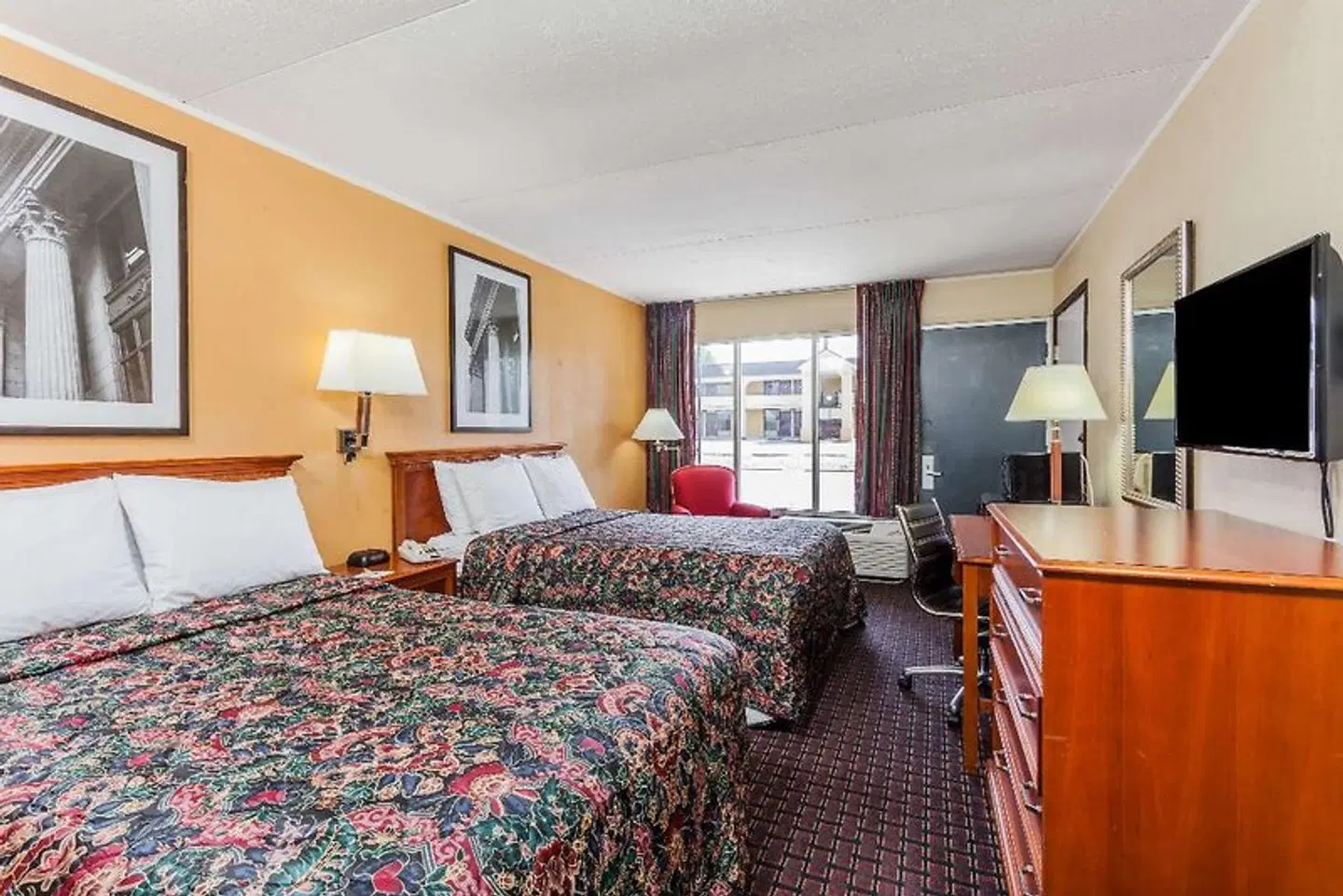 Days Inn by Wyndham Seymour ROOM_EXAMPLE