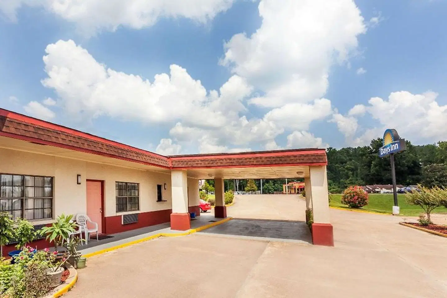 Days Inn by Wyndham Yazoo City EXTERIOR