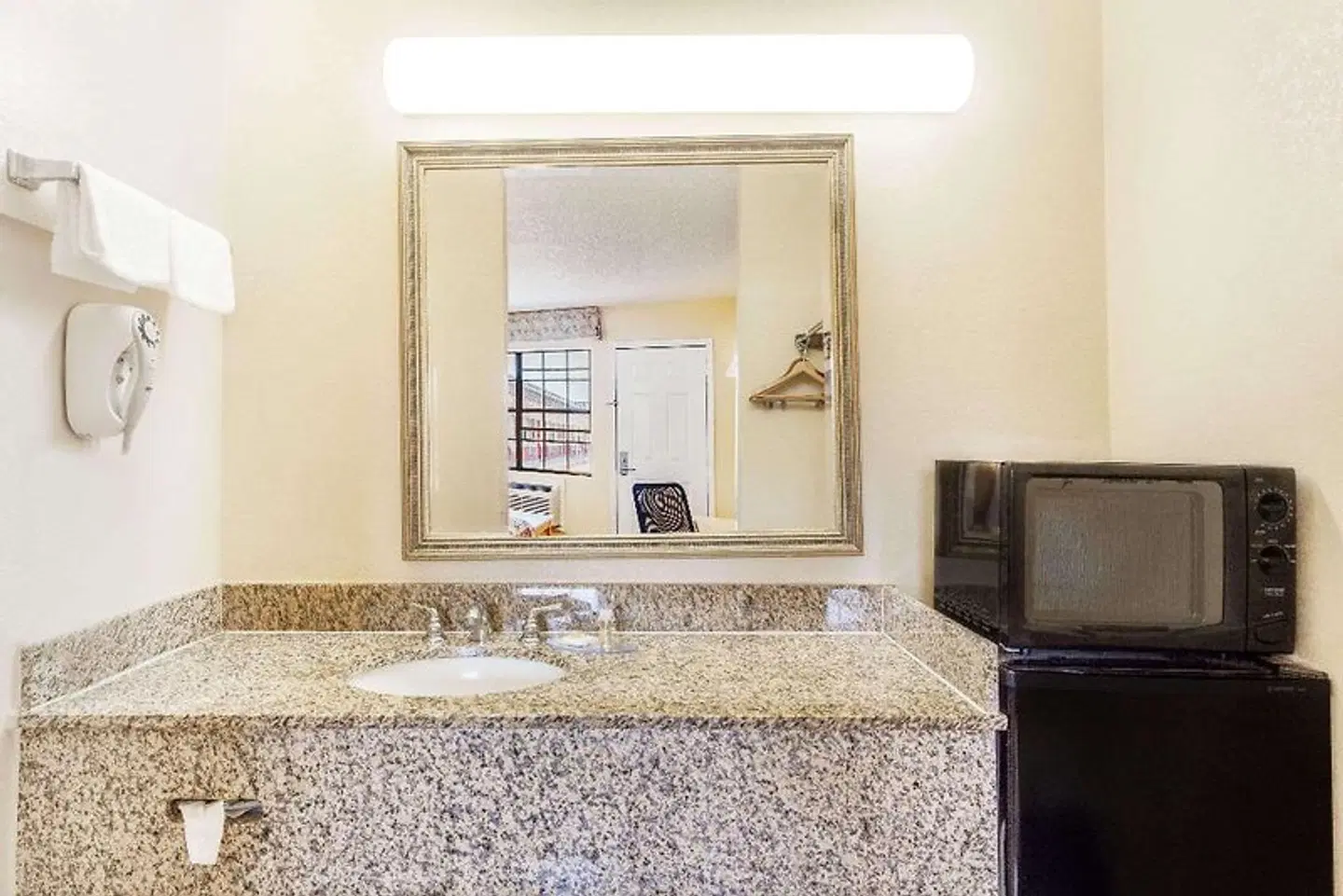 Days Inn by Wyndham Yazoo City LOUNGE_LOBBY