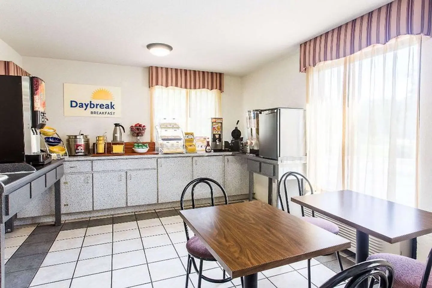 Days Inn by Wyndham Lake City I-10 Bar