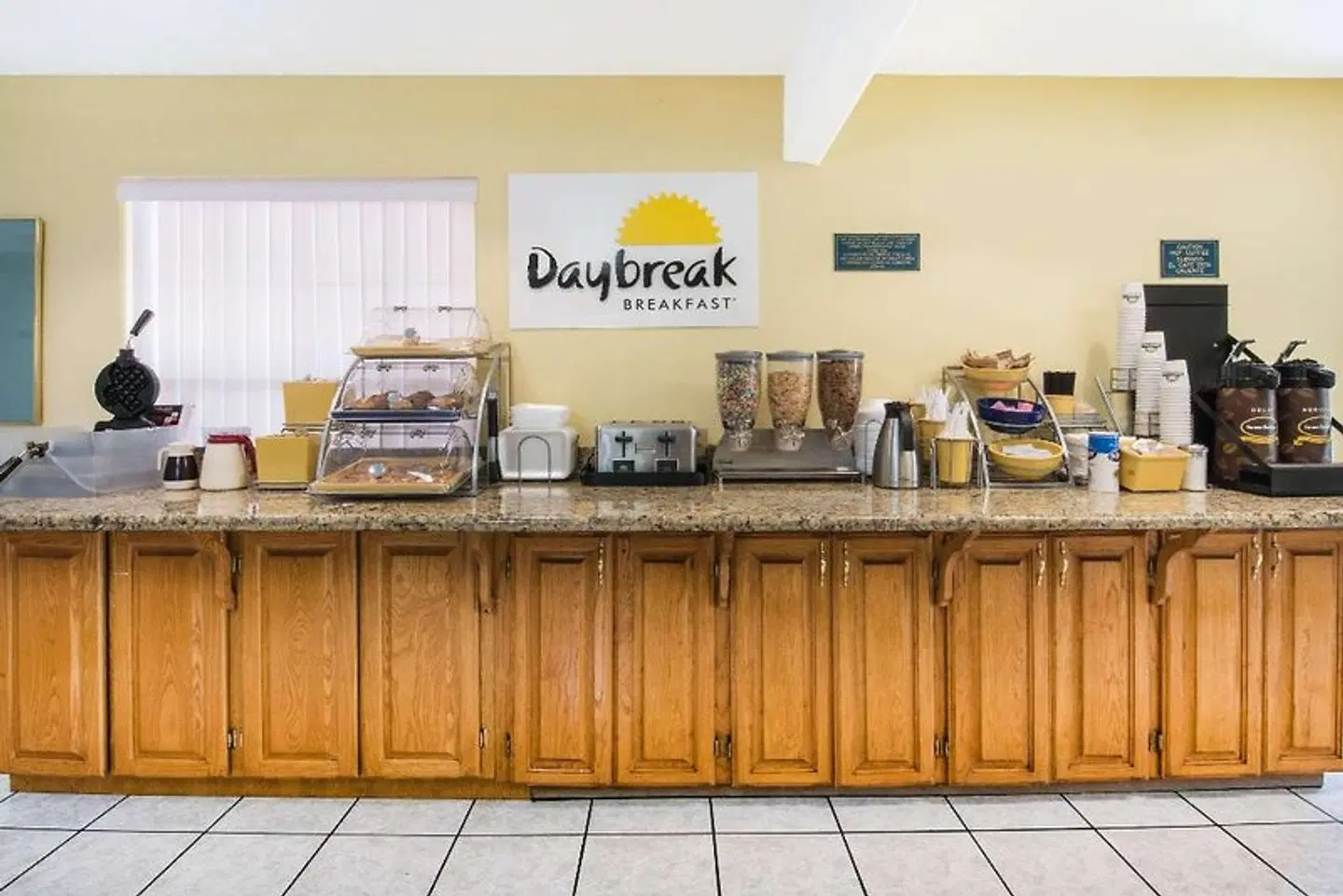 Days Inn by Wyndham McAllen LOUNGE_LOBBY
