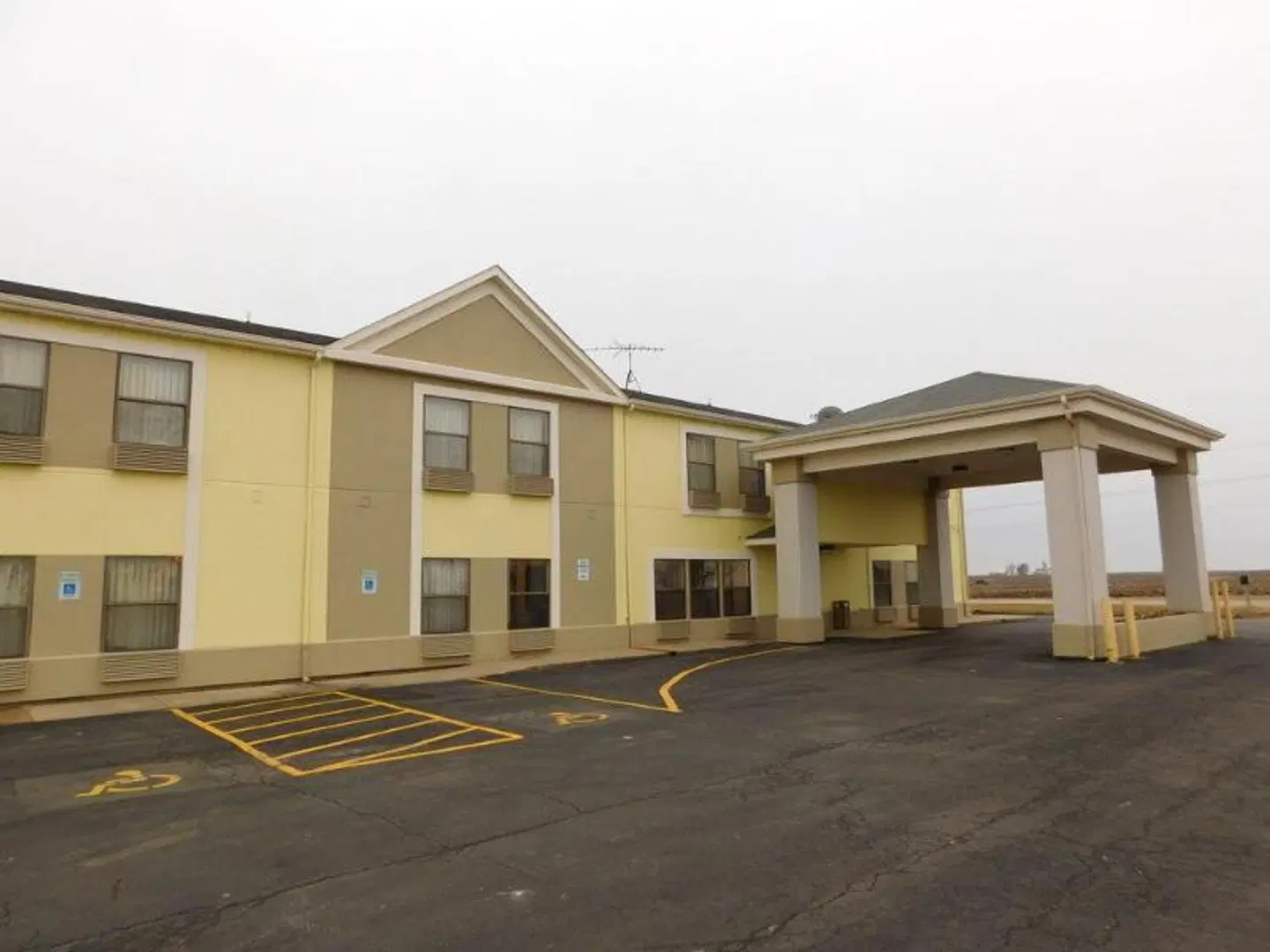 Days Inn by Wyndham Walcott Davenport EXTERIOR