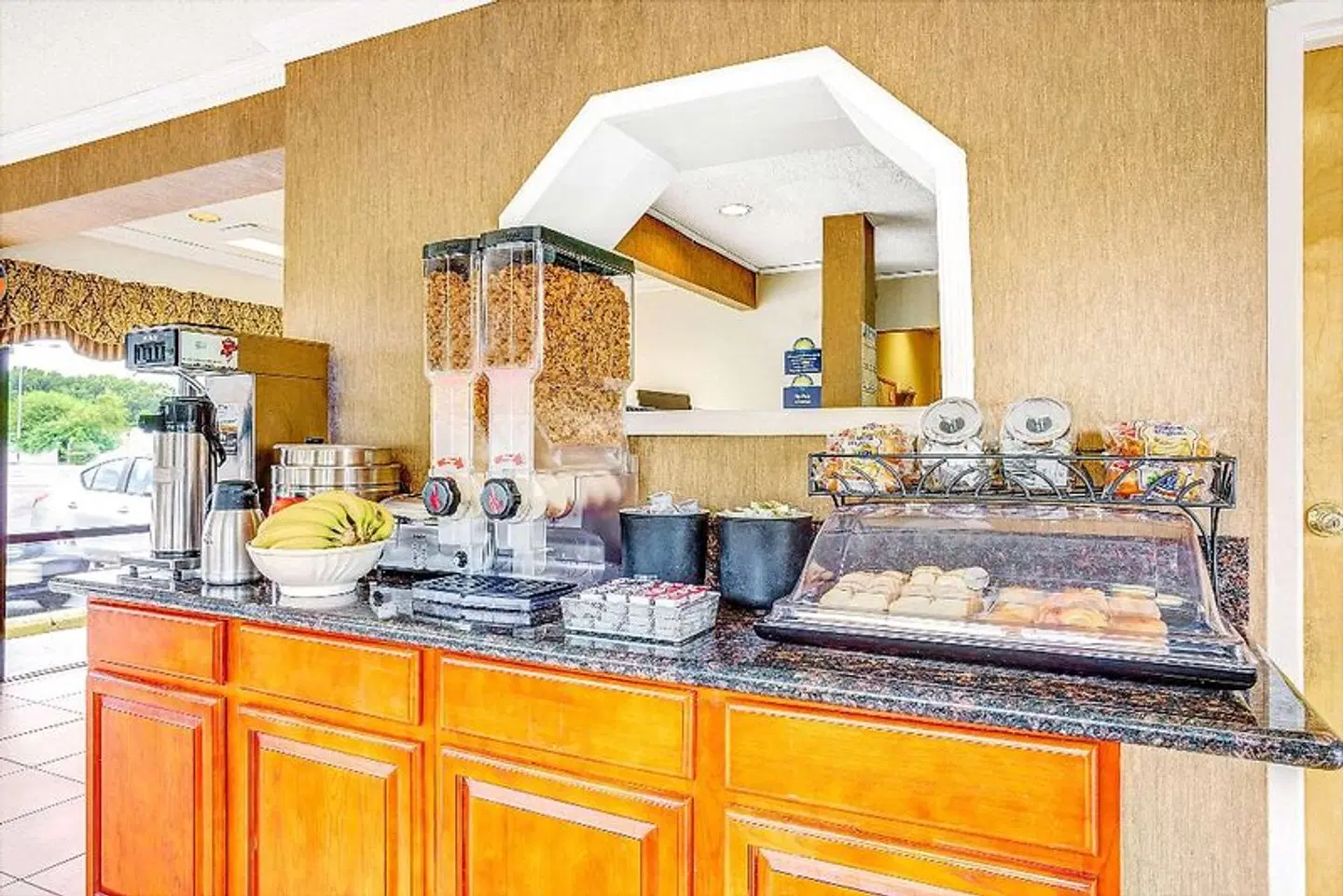 Days Inn by Wyndham Chesapeake Restaurant