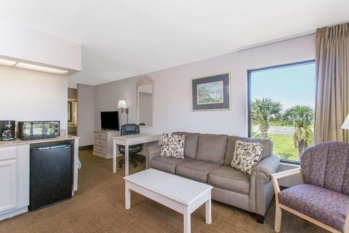 Days Inn & Suites Navarre Conference Center ROOM_EXAMPLE