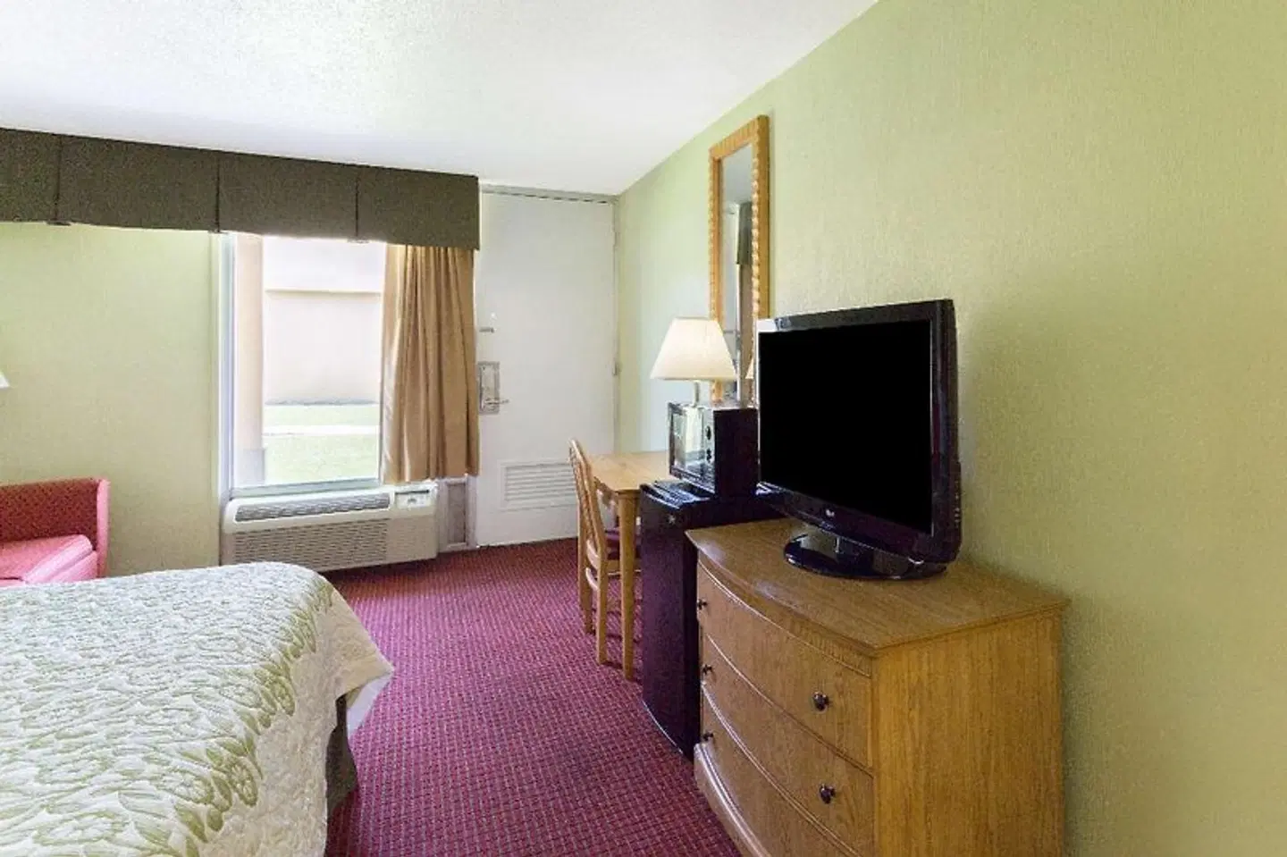 Days Inn by Wyndham Washington ROOM_EXAMPLE