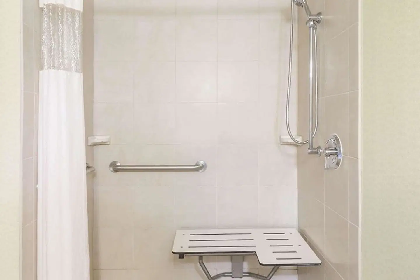 Wingate by Wyndham Richmond Short Pump Badezimmer