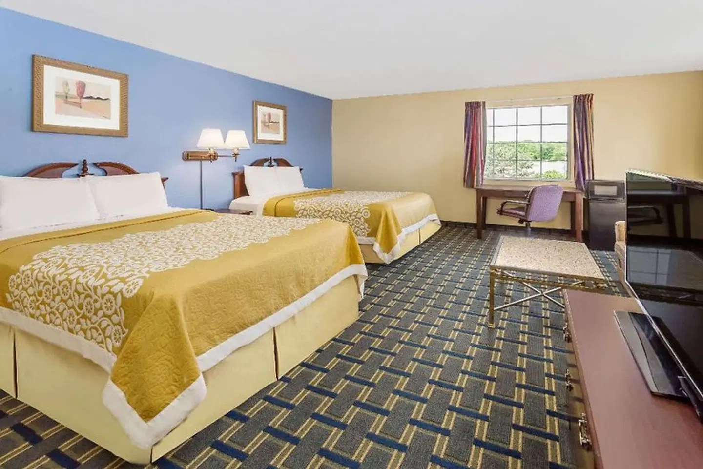 Days Inn by Wyndham Plymouth ROOM_EXAMPLE