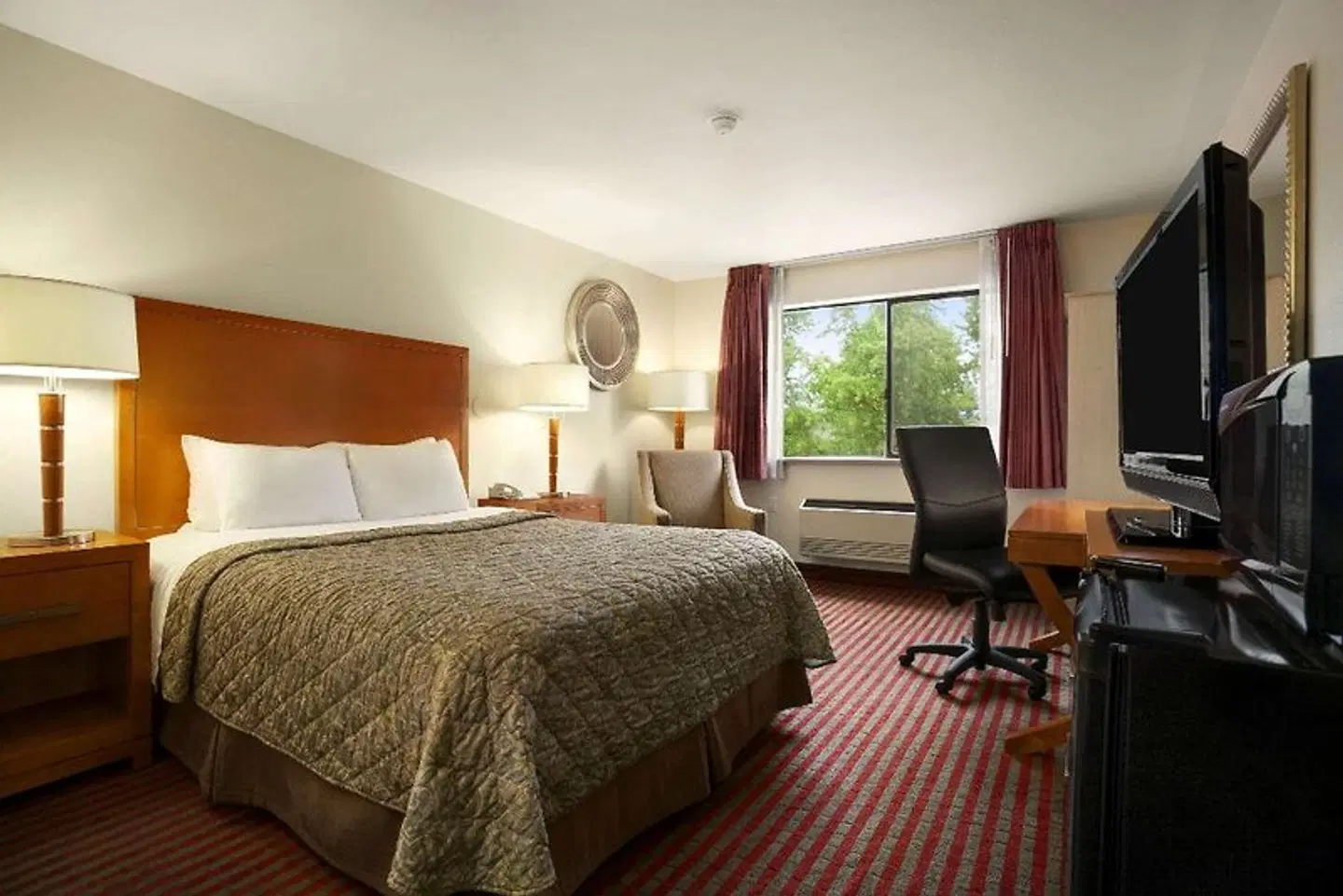 Days Inn Kent ROOM_EXAMPLE