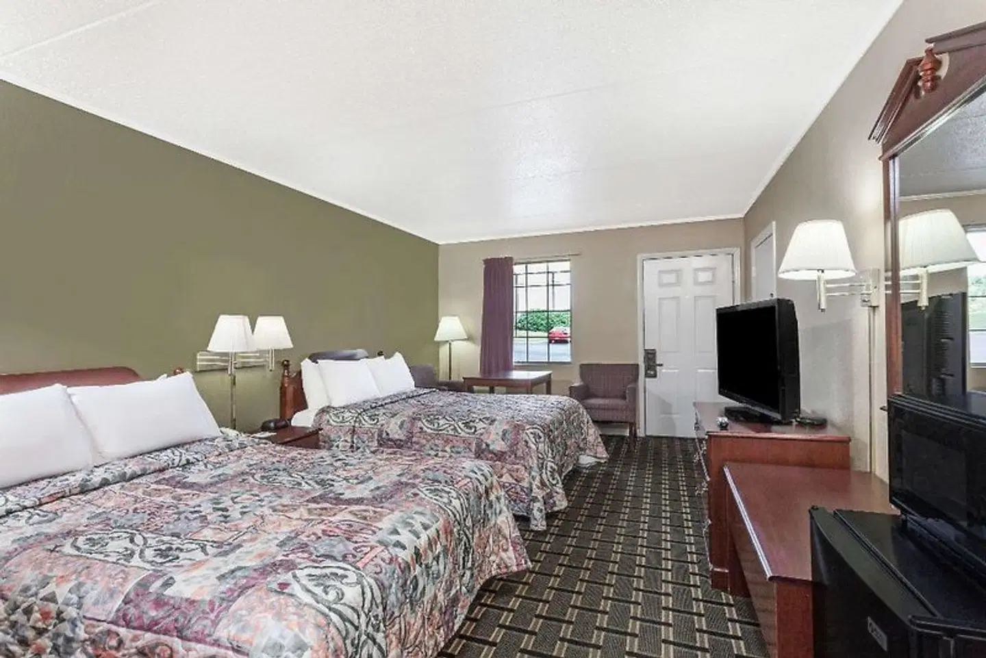 Days Inn by Wyndham Lenoir City ROOM_EXAMPLE