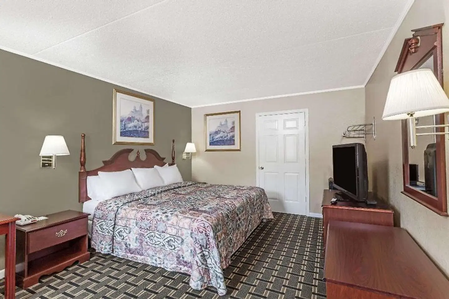 Days Inn by Wyndham Lenoir City ROOM_EXAMPLE