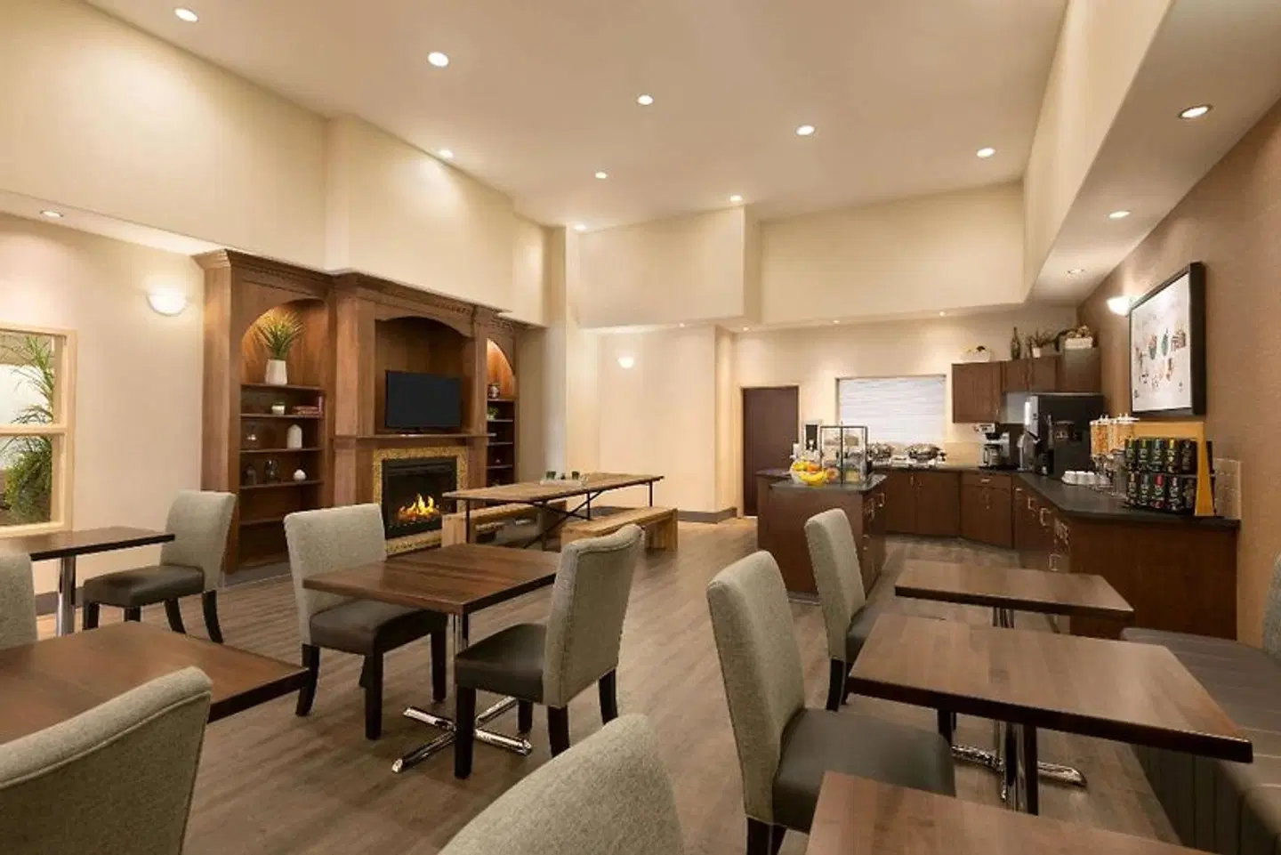Ramada by Wyndham Drayton Valley Restaurant