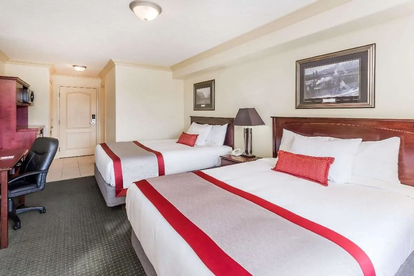 Ramada by Wyndham Hinton ROOM_EXAMPLE