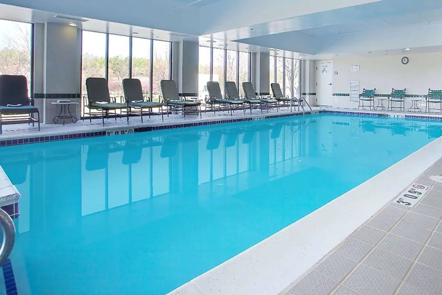 Wingate by Wyndham Chantilly / Dulles Airport Hallenbad