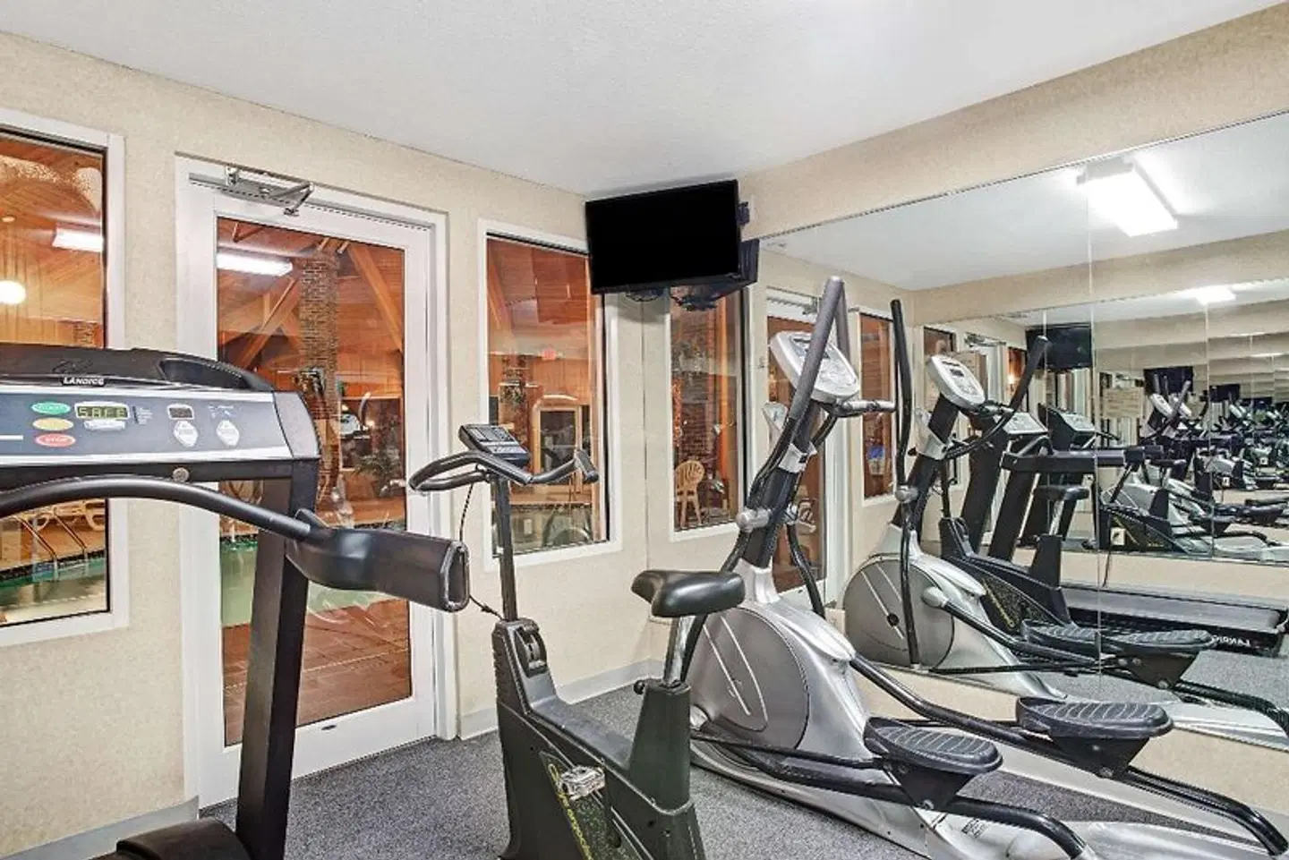 Baymont by Wyndham Indianapolis SPORTS_AND_LEISURE