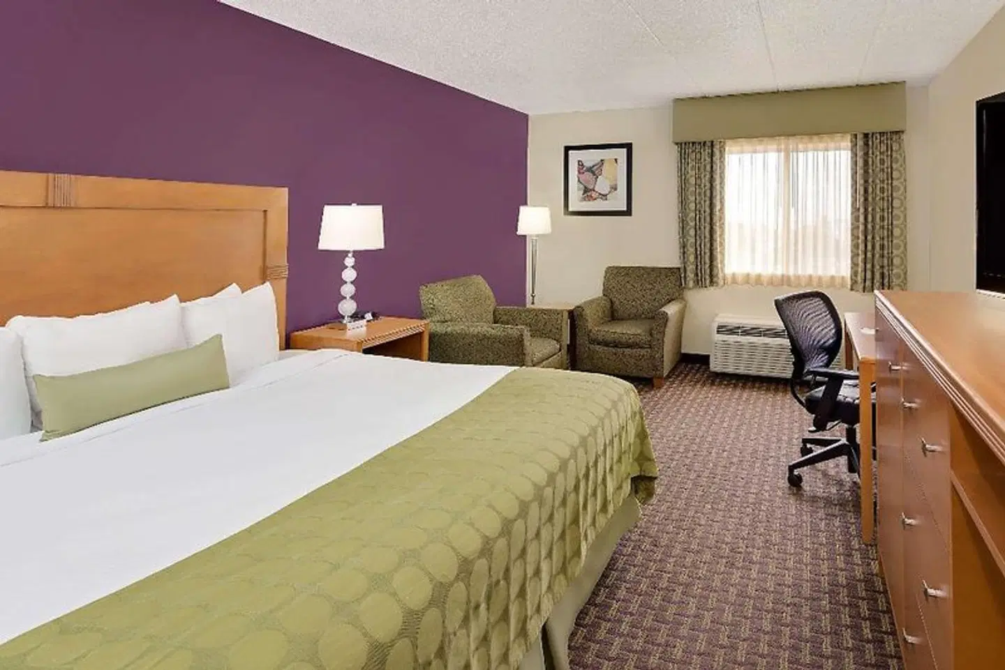 Ramada of Marquette ROOM_EXAMPLE