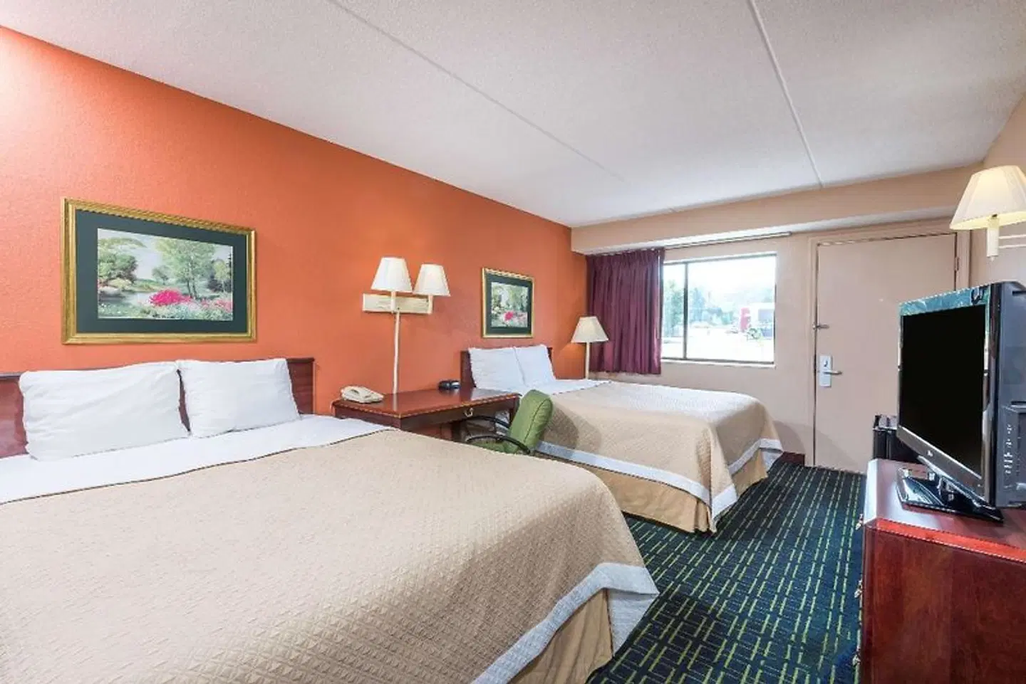 Days Inn by Wyndham Pittsburgh-Harmarville ROOM_EXAMPLE