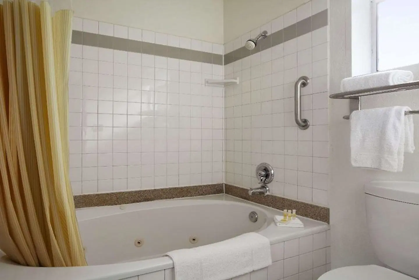 Days Inn Rocklin Badezimmer