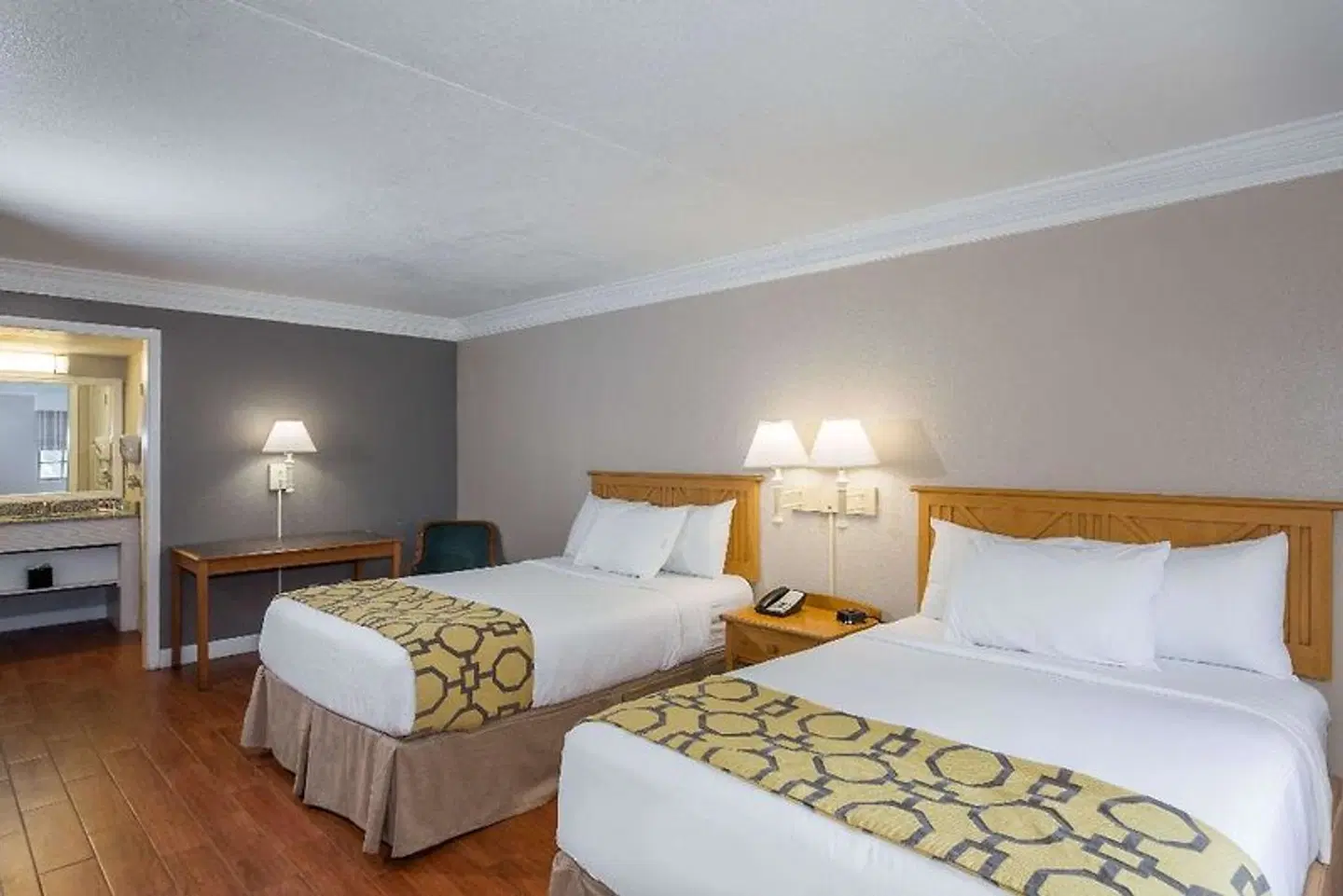 Baymont by Wyndham Tallahassee Central ROOM_EXAMPLE