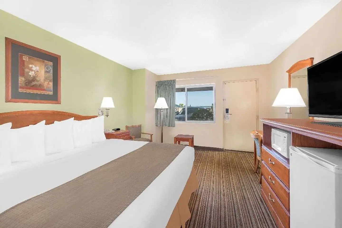 Days Inn by Wyndham Roswell ROOM_EXAMPLE