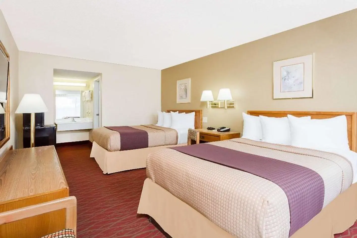 Days Inn by Wyndham Staunton ROOM_EXAMPLE
