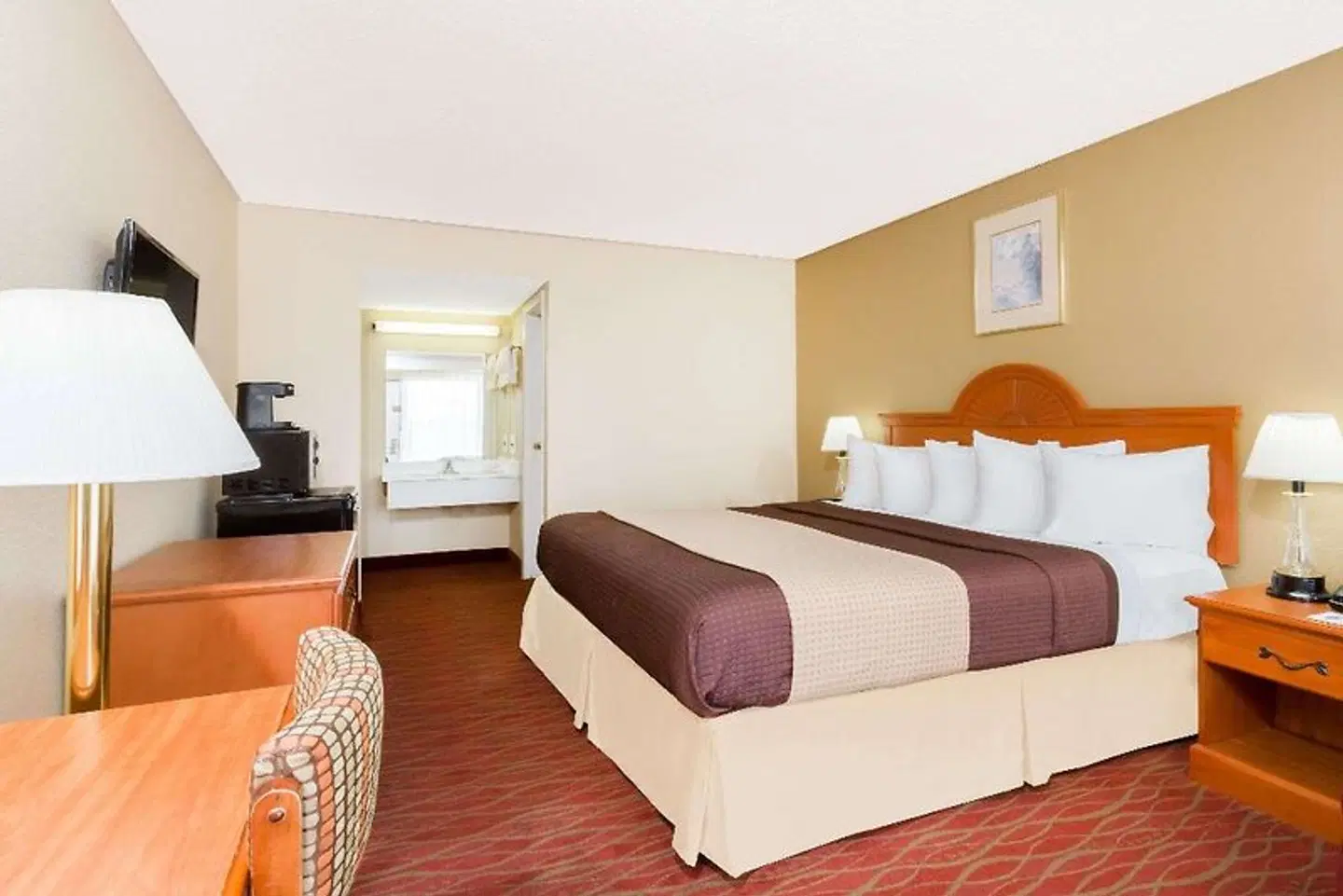 Days Inn by Wyndham Staunton ROOM_EXAMPLE
