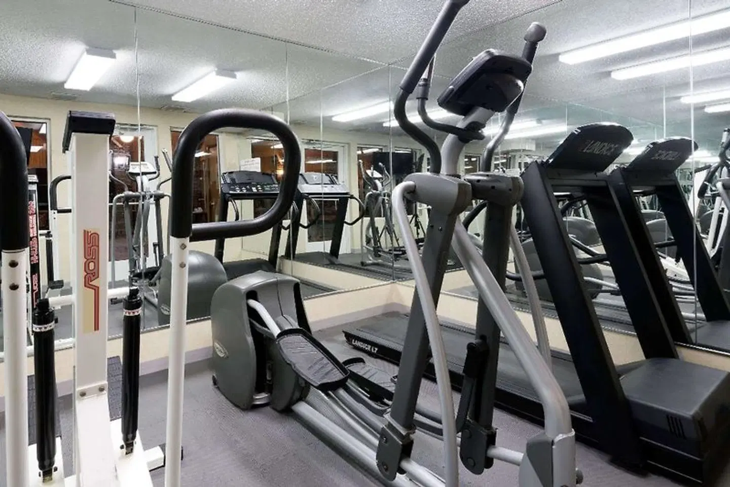 Baymont by Wyndham Columbus/Rickenbacker SPORTS_AND_LEISURE