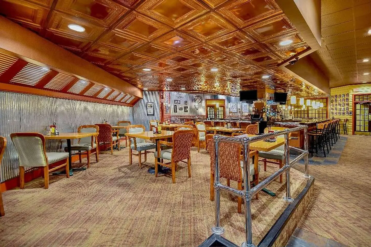 Wyndham Garden York Bar
