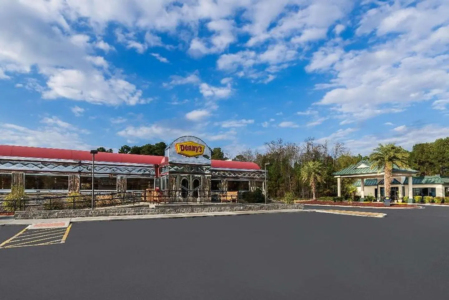 Days Inn by Wyndham Richmond Hill/Savannah EXTERIOR