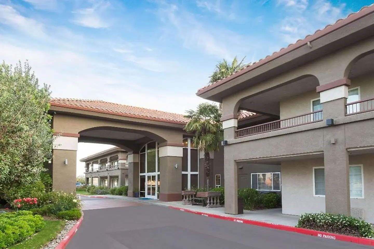 Baymont by Wyndham Modesto Salida EXTERIOR