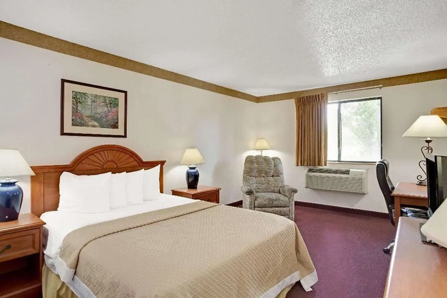 Days Inn by Wyndham Clearfield ROOM_EXAMPLE