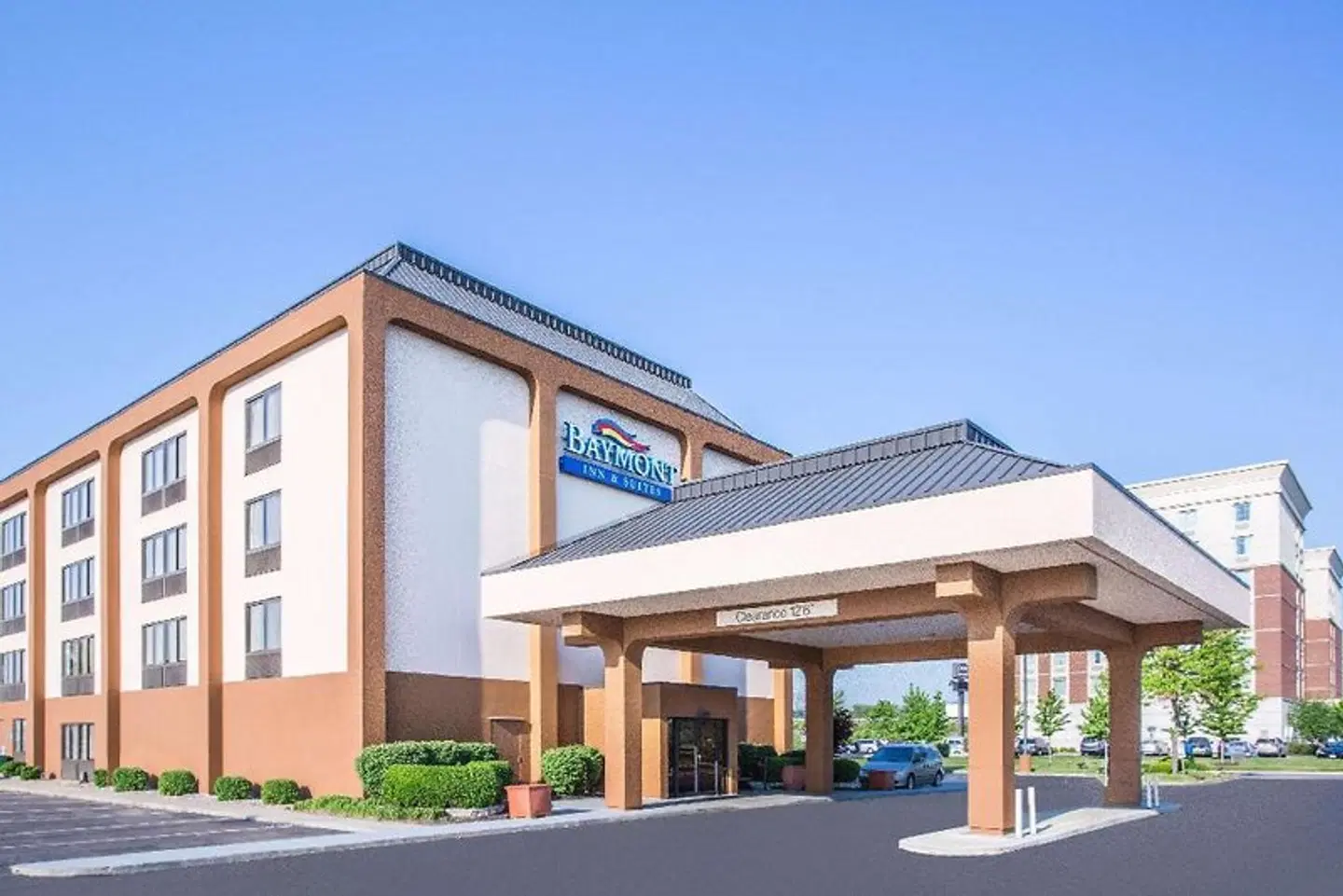 Baymont by Wyndham Cincinnati EXTERIOR