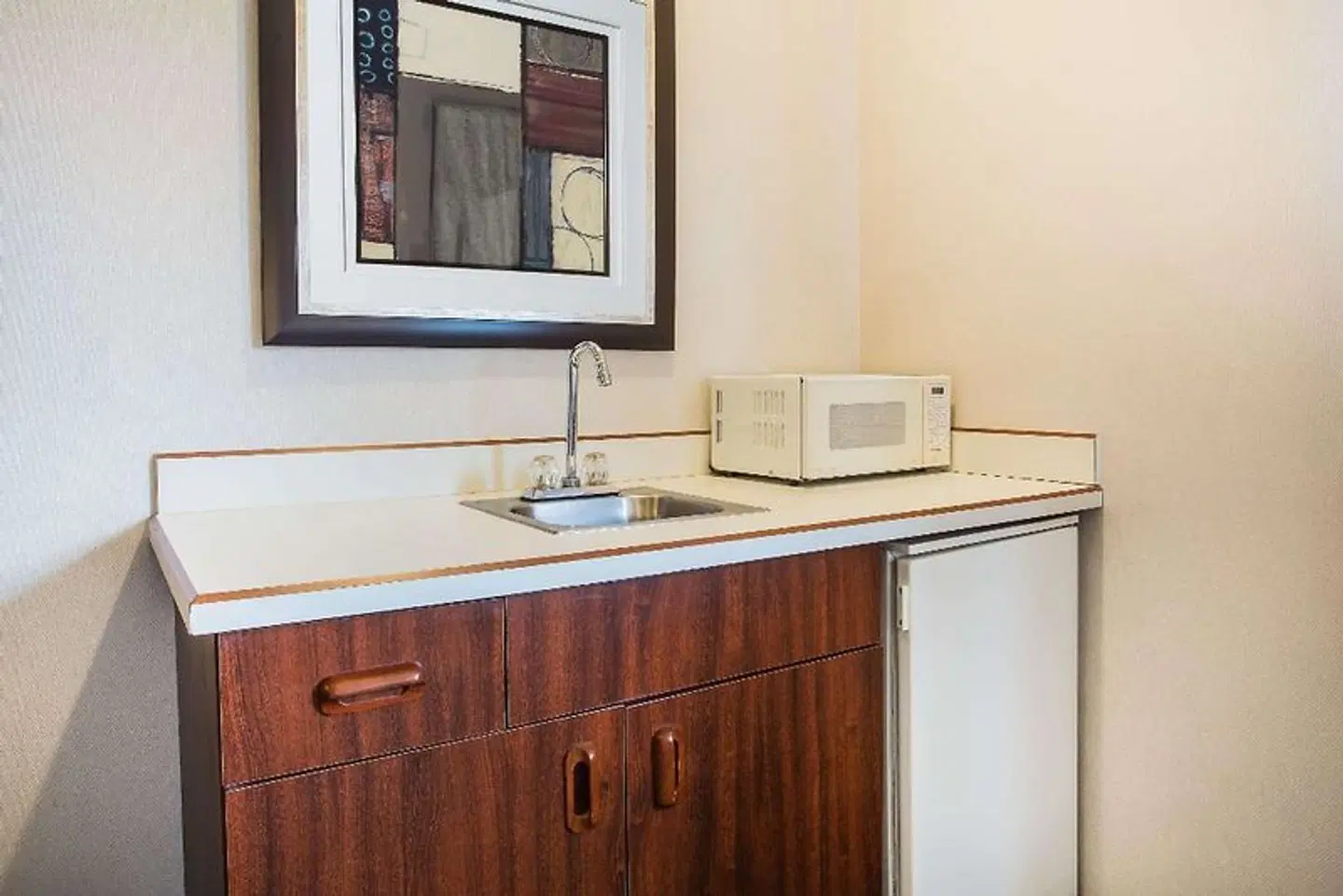Days Inn by Wyndham Seattle Aurora ROOM_EXAMPLE