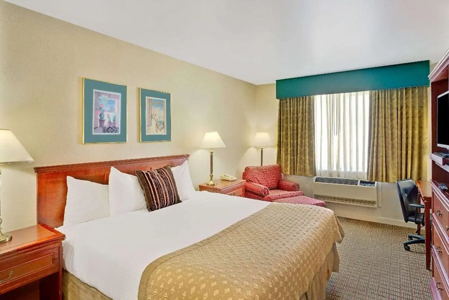 Ramada by Wyndham Draper ROOM_EXAMPLE