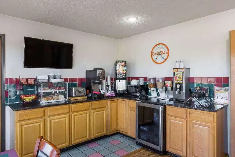 Howard Johnson by Wyndham, Wichita Airport – Hotelfoto