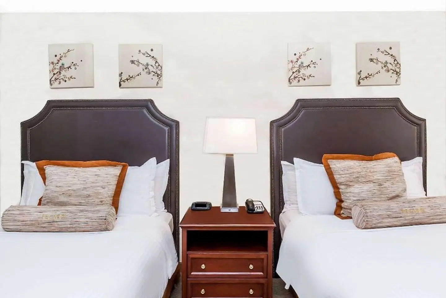 Wyndham Indianapolis West ROOM_EXAMPLE
