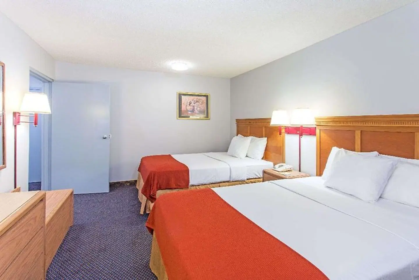 Days Inn by Wyndham Valdosta at Rainwater Conference Center ROOM_EXAMPLE