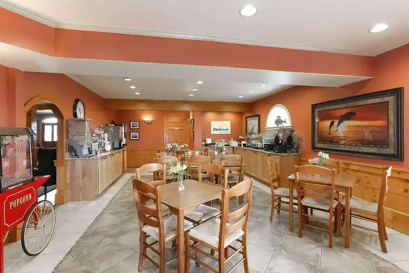 Days Inn by Wyndham Kill Devil Hills Oceanfront - Wilbur – Hotelfoto