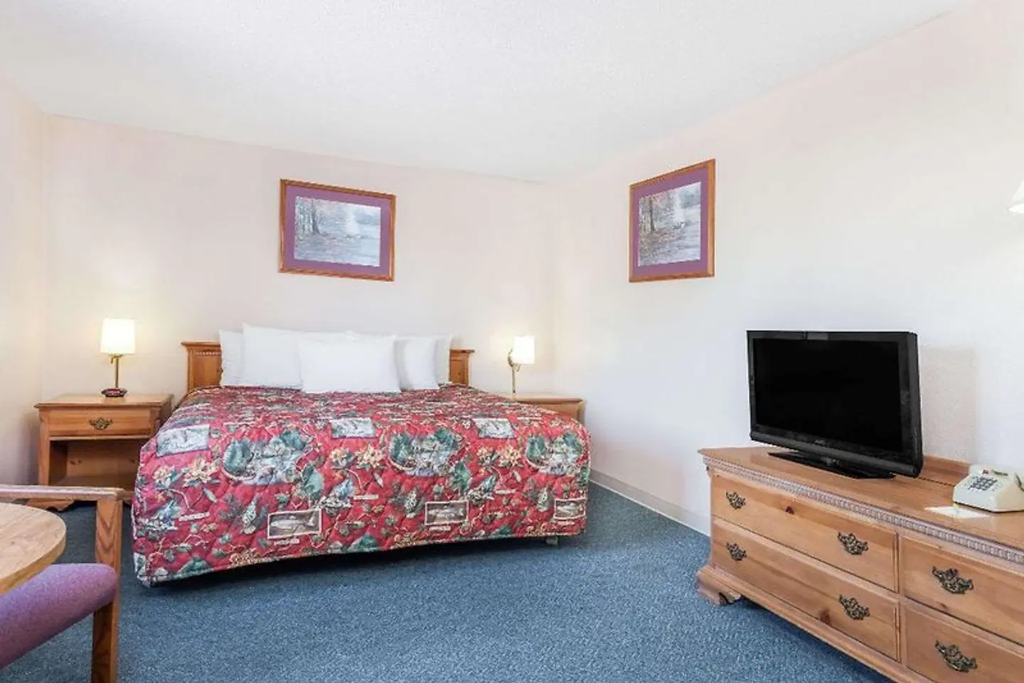 Days Inn by Wyndham Burns ROOM_EXAMPLE