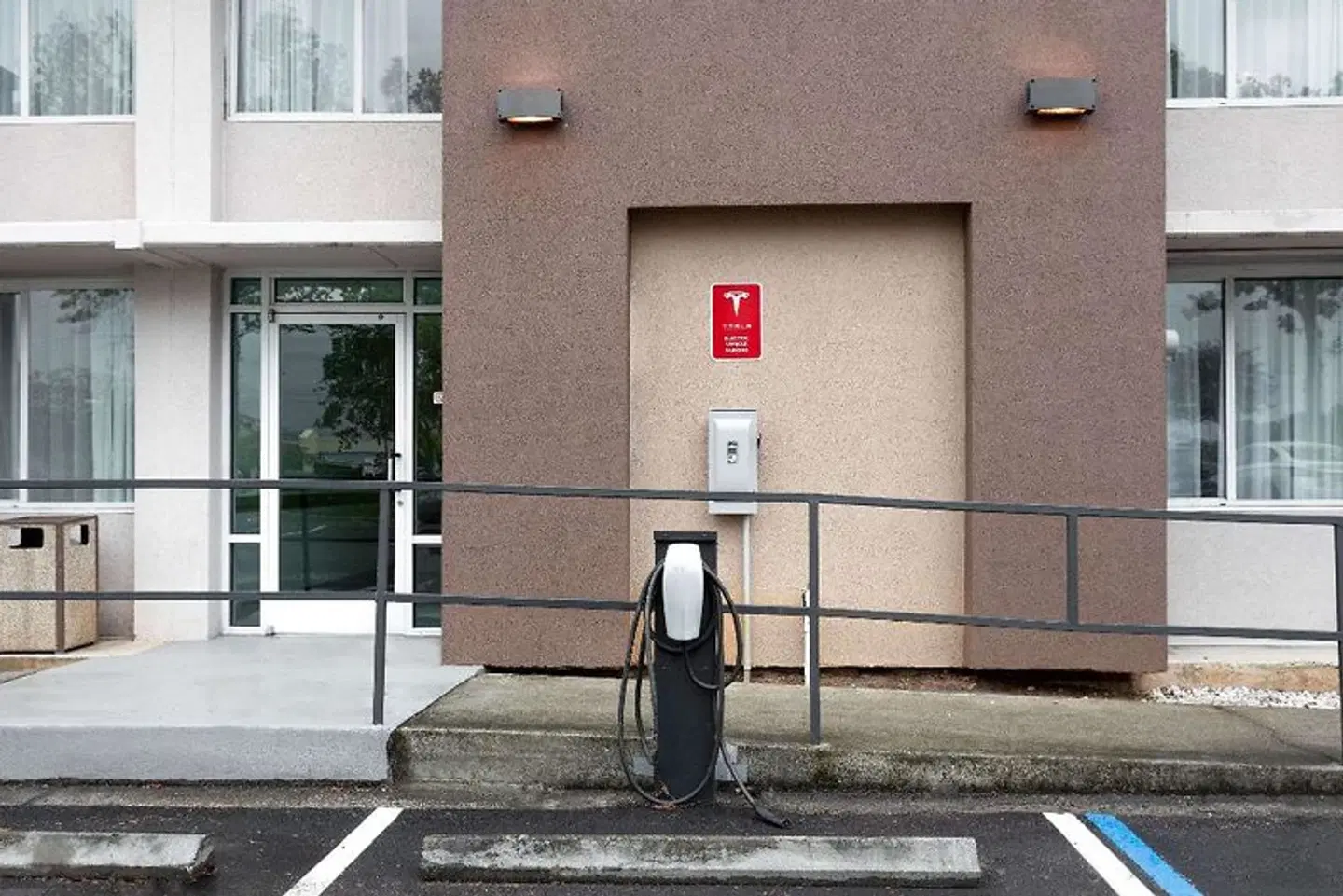 Wyndham Garden Tallahassee Capitol HEALTH_BEAUTY